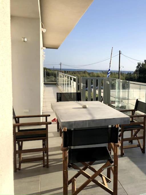 Eleni Apartment Kokkinos Pirgos Exterior photo